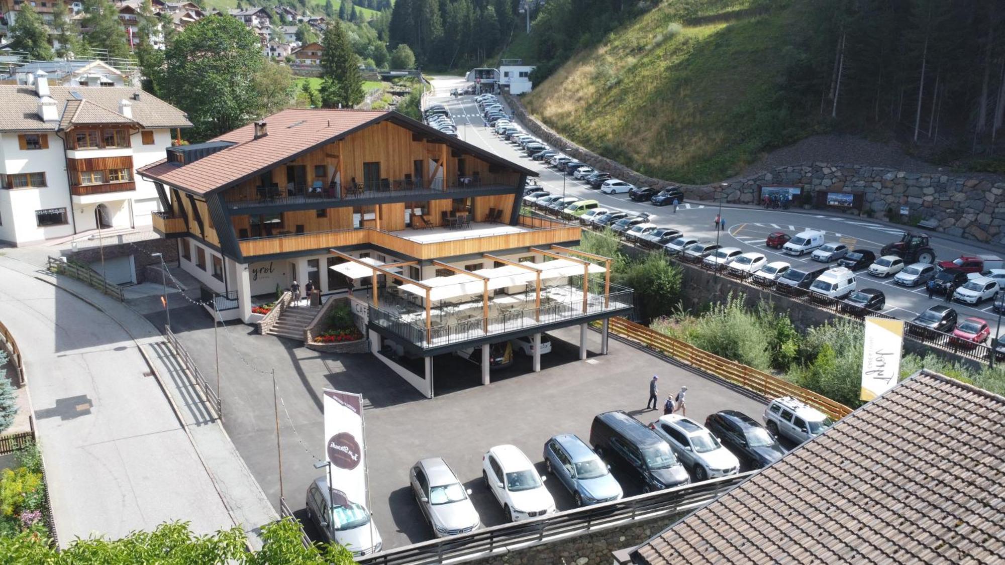 Tyrol Living & Cafe Leilighet Nova Levante Eksteriør bilde